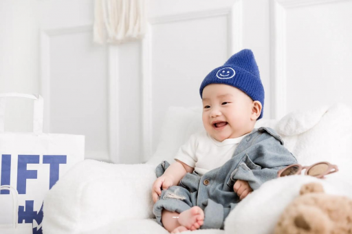 昆明宝宝湿疹涂什么药膏 昆明宝宝湿疹涂什么药膏